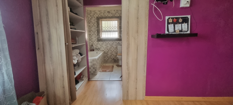 4 Bedroom Property for Sale in Amalinda Eastern Cape